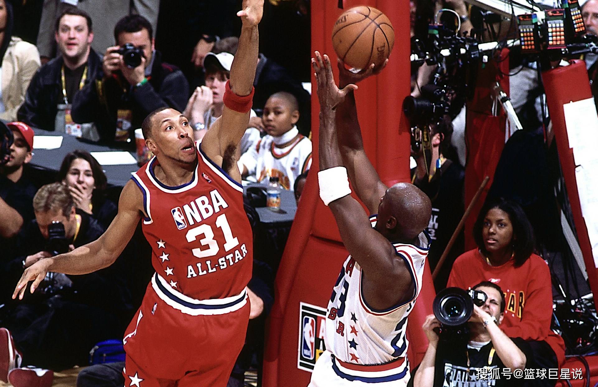 原创短短7分钟浓缩乔丹的全明星谢幕战