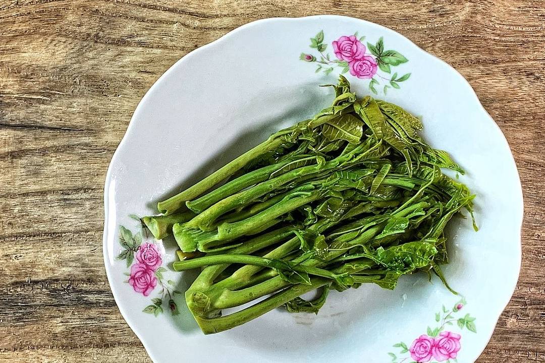原创
此菜被称为“树上蔬菜”,与荔枝齐名,价格按两算,是土豪的标配