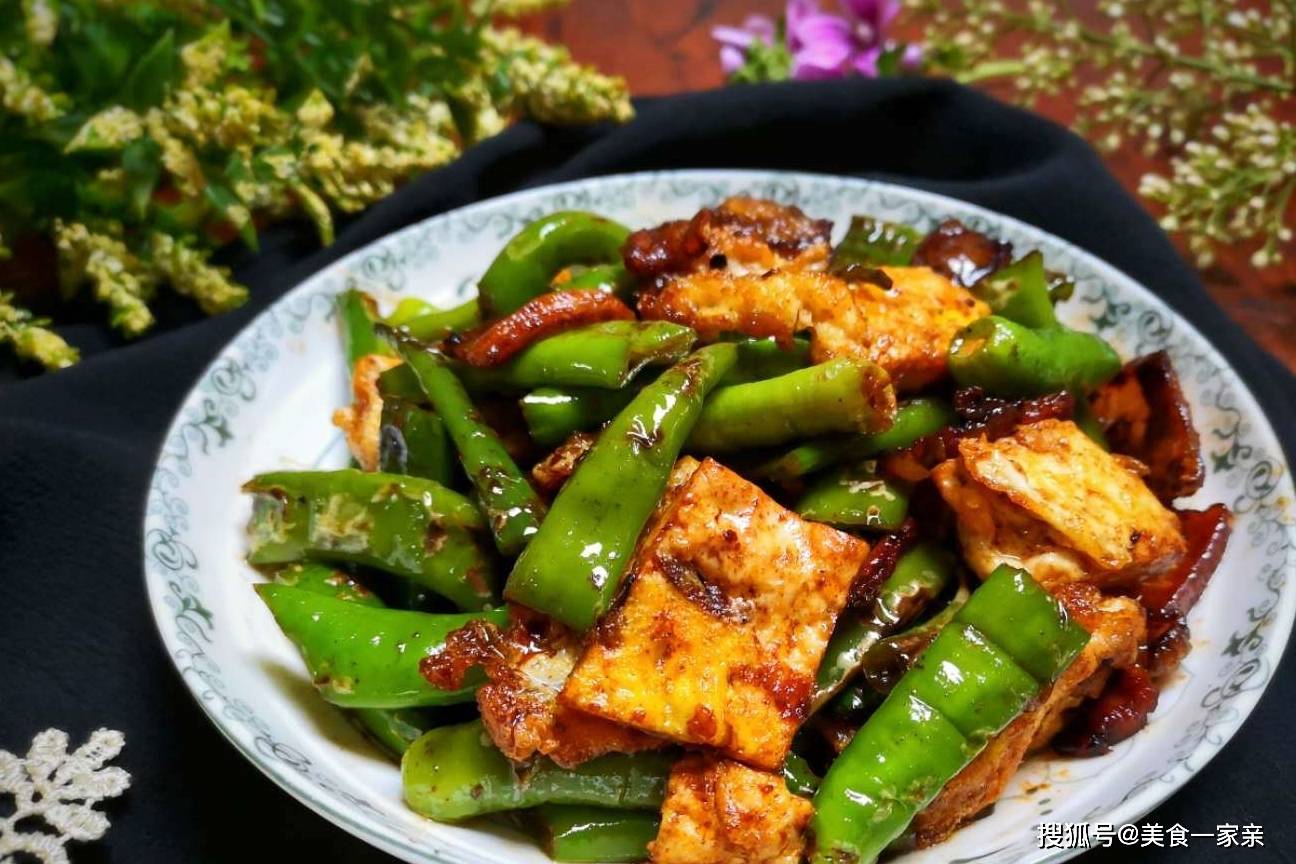 虎皮|这才是辣椒炒鸡蛋的正宗做法,比吃大鱼大肉都香,我家一周吃5次