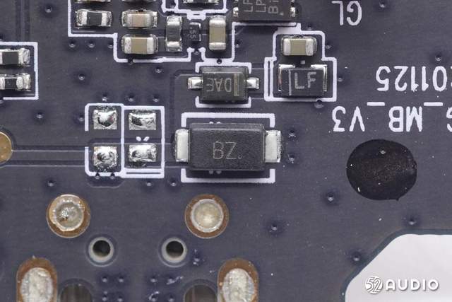 realmebudsq2真无线耳机拆解报告10mm低音大动圈支持游戏模式