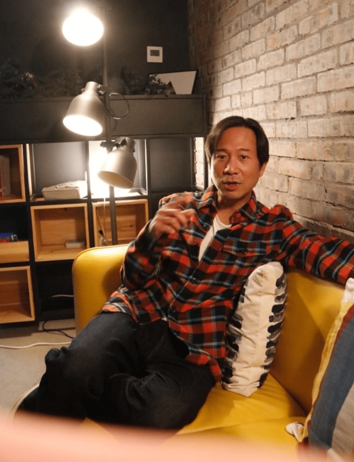 tvb艺人陈国邦转签英皇,期待与谢霆锋合作,自曝为女儿推掉戏约_演出