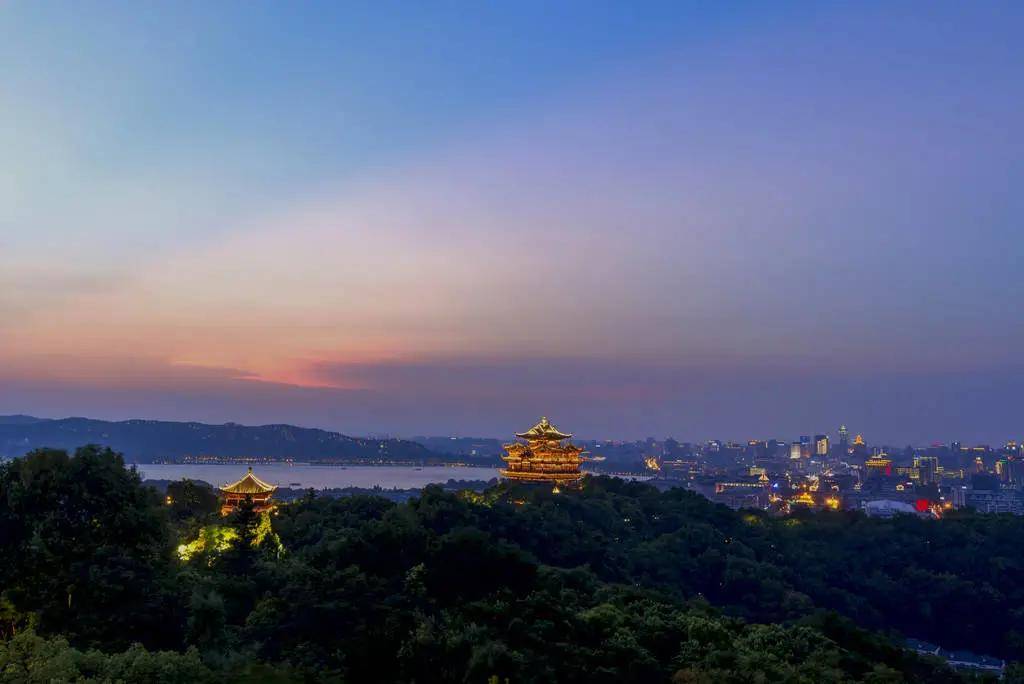 面包|蒋文韬丨别去理解生活，去感受它