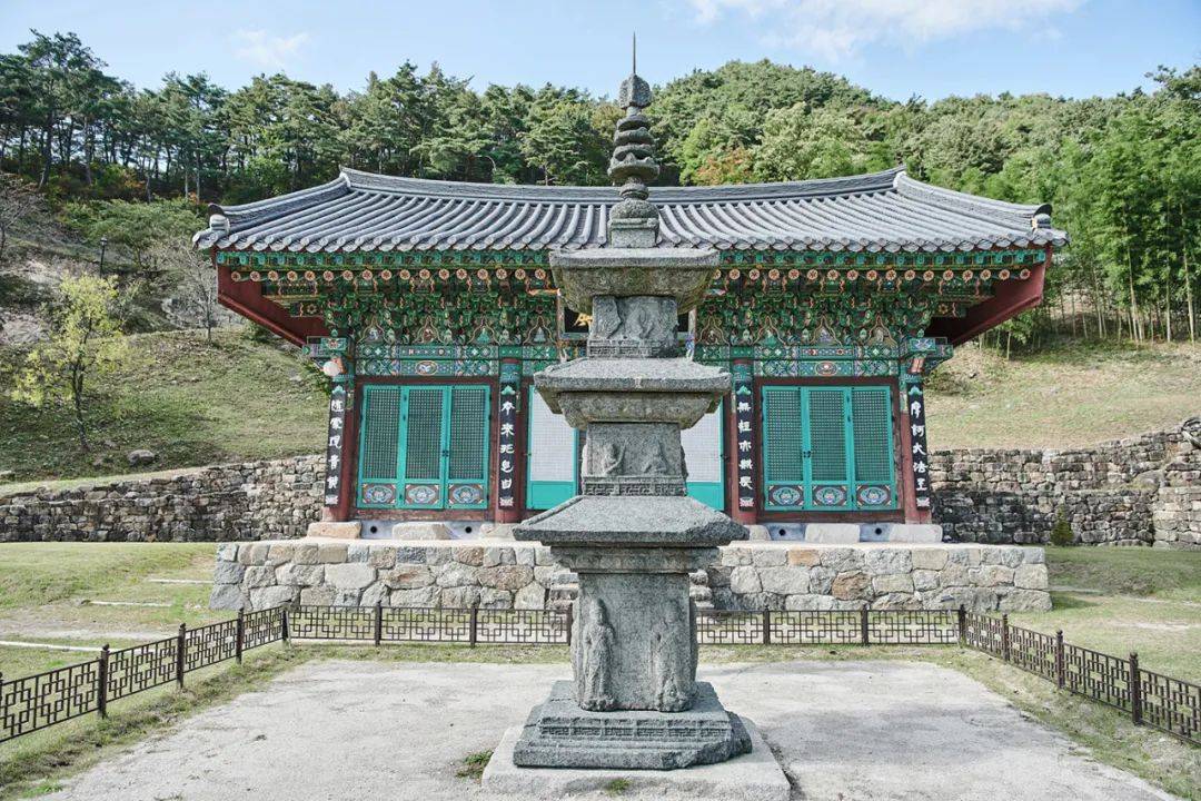 韩国实相寺百丈庵三层石塔_寺院_统一_唐代