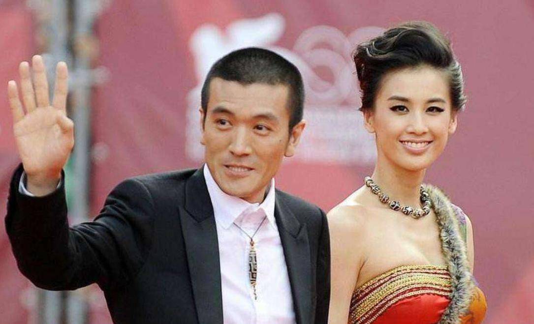 有种"微博认证"叫黄圣依老公,虽然只有26个字,却没人敢这么写_角色_女