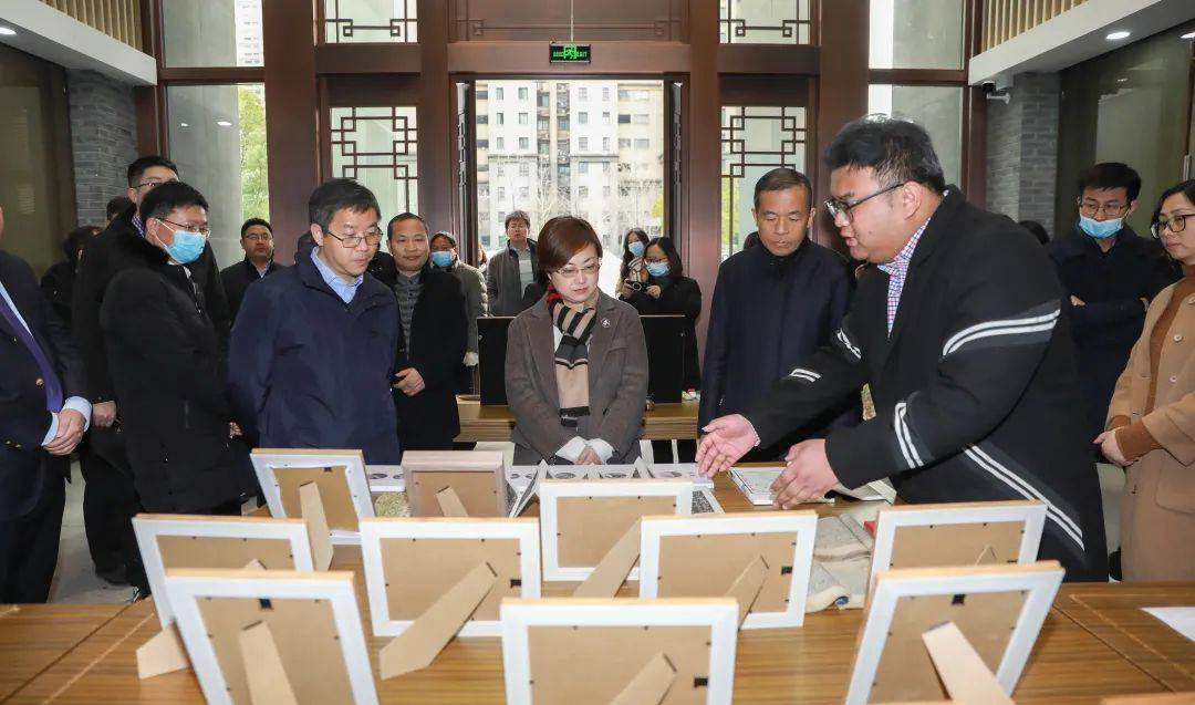 朱國美南京市莫愁中等專業學校黨委書記 姜麗南京市建鄴區教育局副