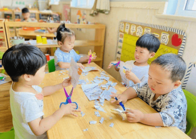 因为|幼儿园老师不会说的秘密，家长要提前了解，否则吃亏的是孩子