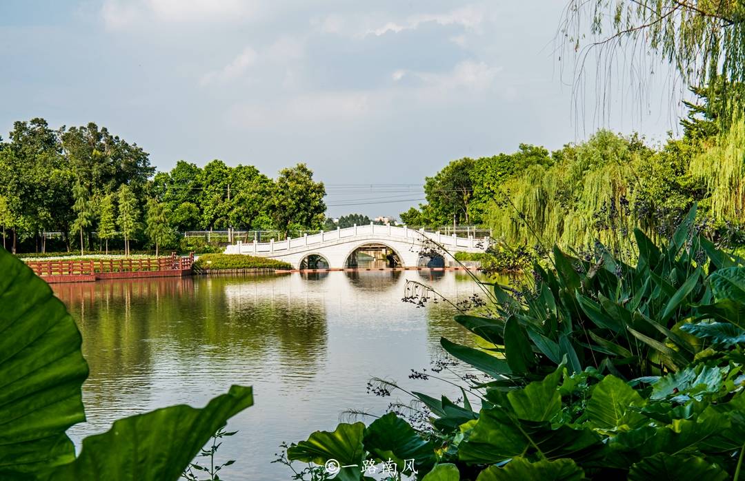广州|实拍广州最大的人工湖，虽然颜值很高，但因为“偏僻”而游客不多