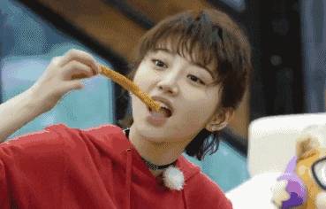 外皮|建议大家:逛超市碰到这5种零食,别犹豫!虽然便宜但巨好吃!