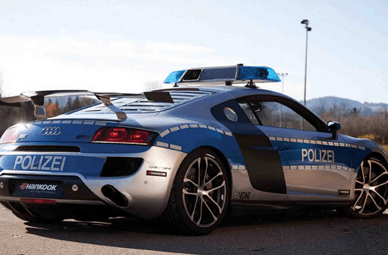 全球最快警车top5丨现实版速度与激情让一切飙车党插翅难飞