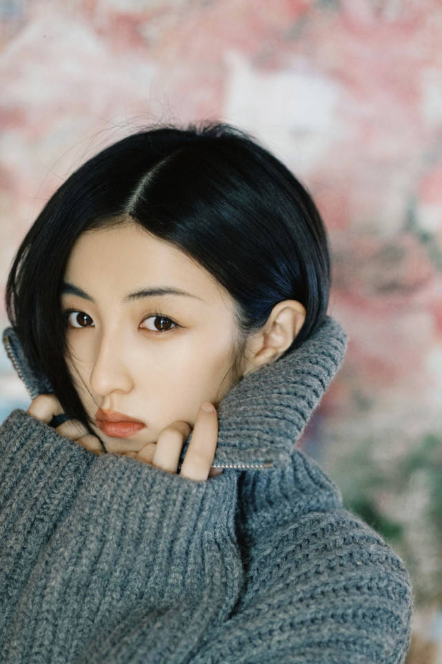 亮点 张子枫风波后参加活动变化大!穿短裙变身小辣妹,气质气场大提升