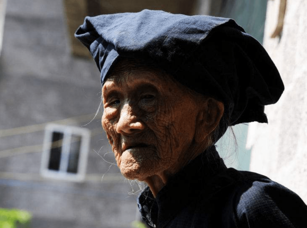 广西128岁老人罗美珍横跨3个世纪61岁生子吉尼斯记录却不认可