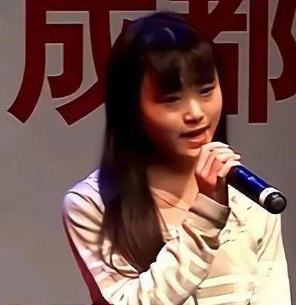 因为|“四千年美女”鞠婧祎，她的黑红成名史，比想象中的更“猛烈”