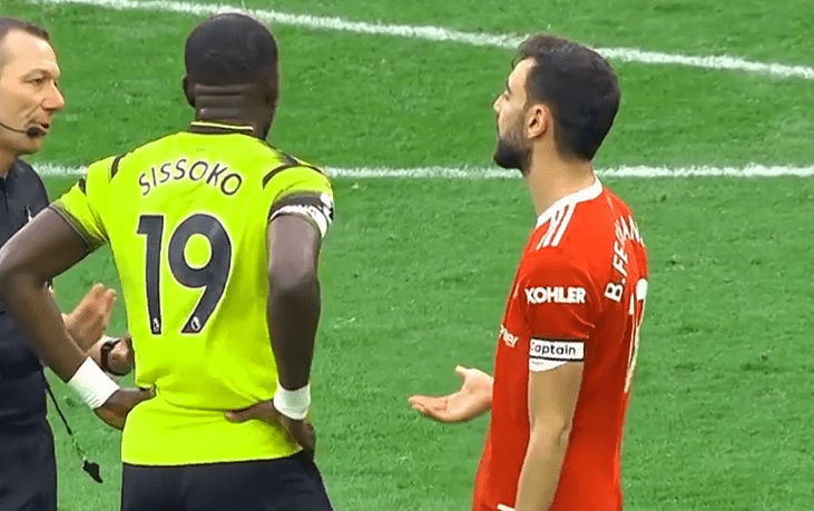 曼联被保级队逼平,c罗无奈摇头太沮丧_比赛_沃特福德_伊兰加