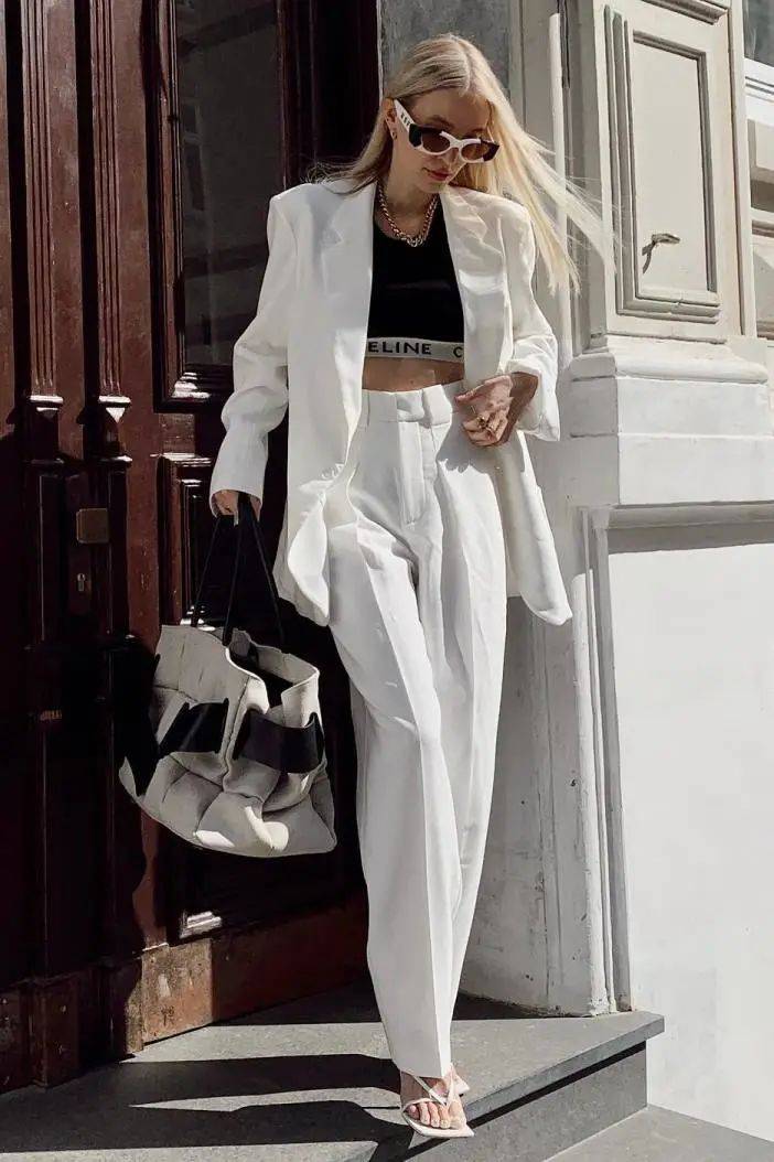 大气 大衣下岗了!开春这么穿,时髦又大气!