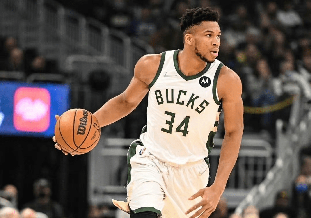 原创130106雄鹿队大爆发创2大纪录第二节击溃对手报一箭之仇