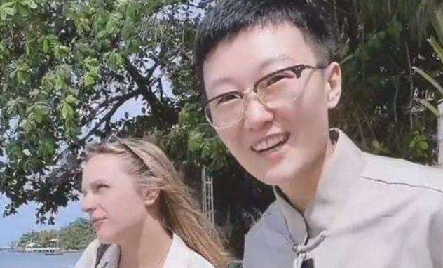 一个都别想逃!李赛高事件反转佳润删合照,柬埔寨小6回应惹争议