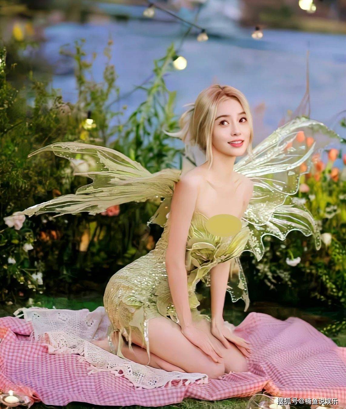 金发baby生日现场照流出，穿绿裙染金发宛如精灵，妥妥的森林公主