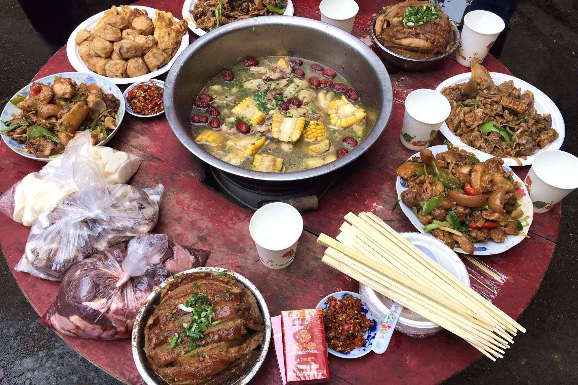 原创晒晒农村里380元一桌的宴席网友真实惠在城里得1千了