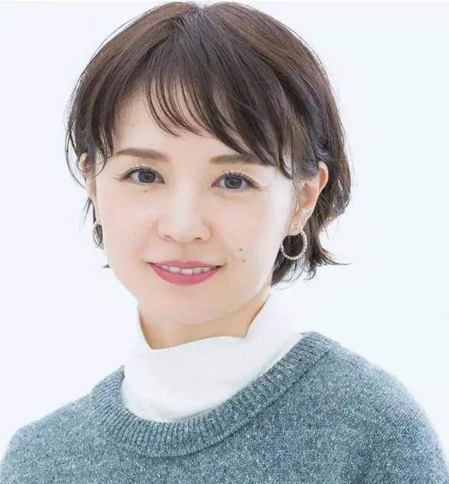 卷发过了50岁别烫小卷了，显老！学日本女人烫“空气卷”，时髦又减龄