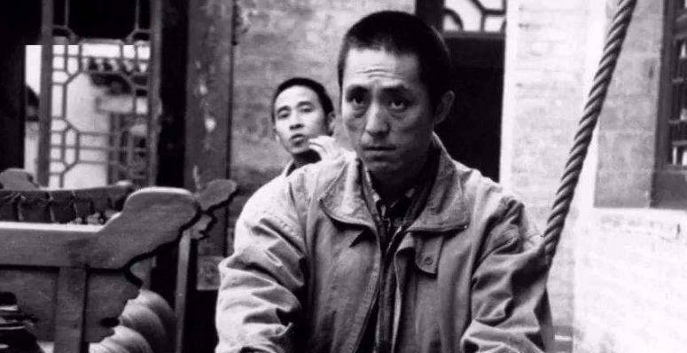 张末|张艺谋之女：从小最恨巩俐，离婚后回到父亲怀抱，如今成大导演