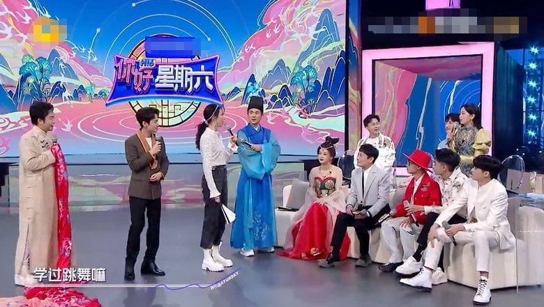 时间|《快乐大本营》改版上映，快乐家族只剩何炅，新人加盟收视率爆棚