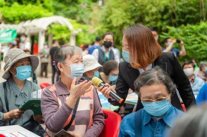 社区|上课，请玩手机