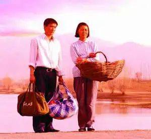 因为|她是大满贯视后，丈夫甘愿为她做“家庭煮夫”，曾经却因长相6年无戏可接。