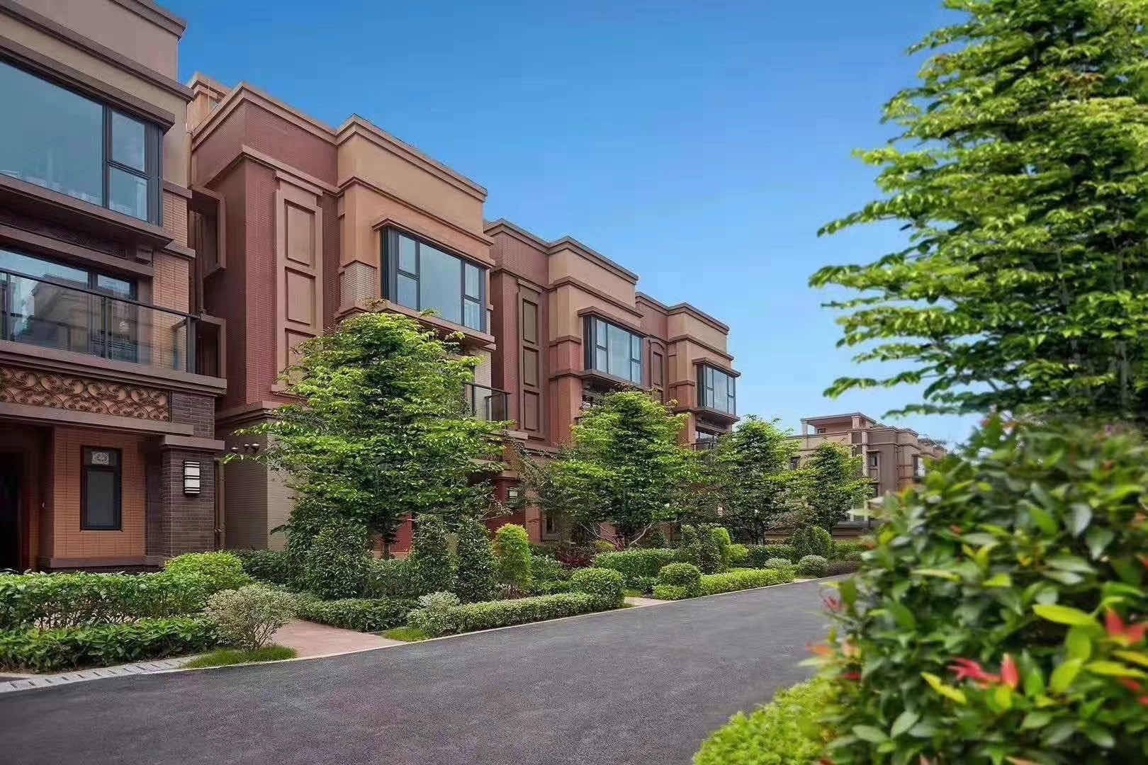 中山泷珀花园叠墅价格总包单位物业管理费售楼电话官网