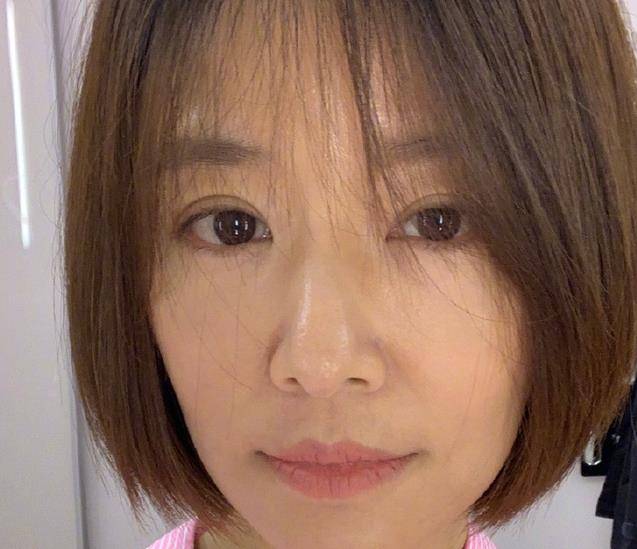 43岁林心如短发造型曝光,活泼似少女,与霍建华情侣表超抢眼!