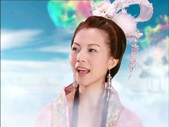 原创天仙配中那么多漂亮小仙女为什么我当年眼中只有黄圣依