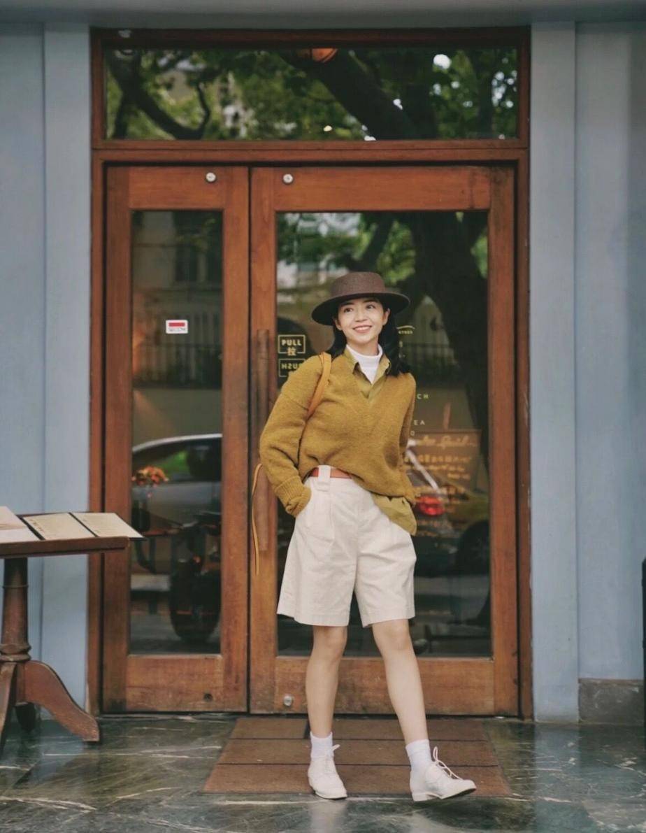 矮半截 同样是小个子“塞衣角”,有人显高有人又矮半截,对比差距太大