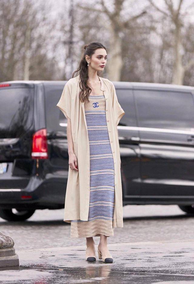桃花运 盘它！早秋流行这3种优雅“斩男裙”，穿上提气质还特招桃花运