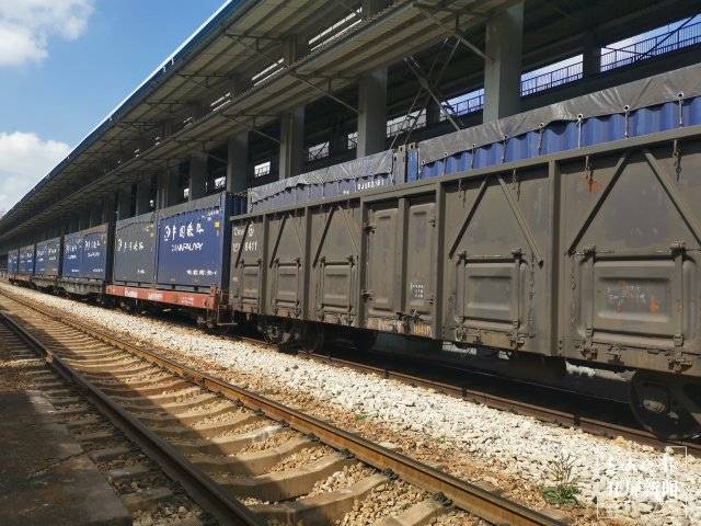 百年滇越米轨上,一批硫磺从越南运至昆明_集装箱_物流_云天化