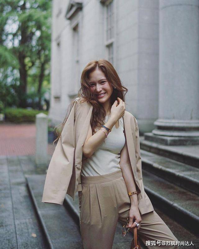 服装 太会穿!这位日本模特的“法式风”穿搭,高级得体,又美又优雅