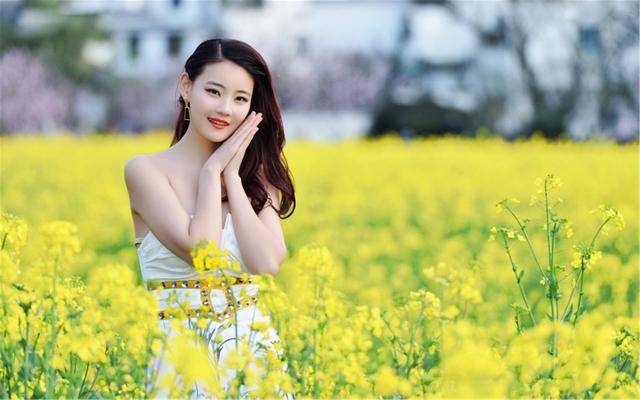 男朋友一见面就迫不及待的要 还没进门就忍不住解我扣子