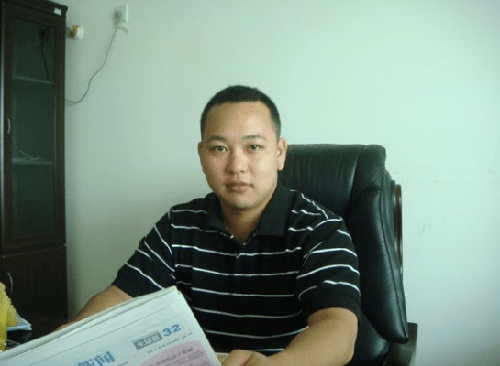 兰新诚,1985年出生,广西人,兰新诚家境相对富裕,父母望子成龙,希望能