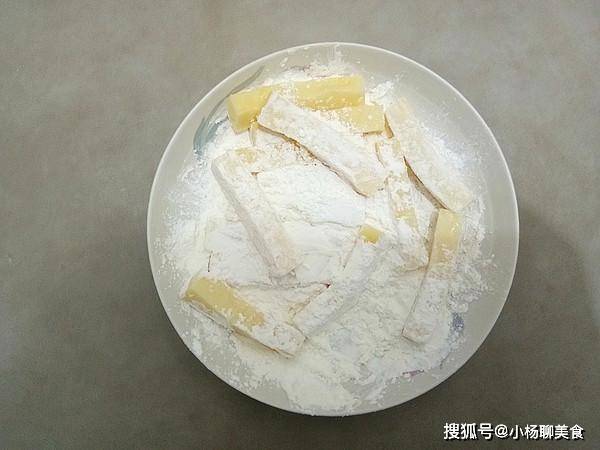 糖汁|教你做创意小零食，1碗面粉，2个鸡蛋，锅里一炸，比蛋糕都好吃