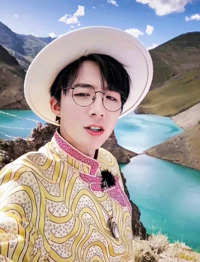 刘宇宁摘"雪莲"被推到风口浪尖,节目组迟来的道歉再次引发热议_嘉宾_