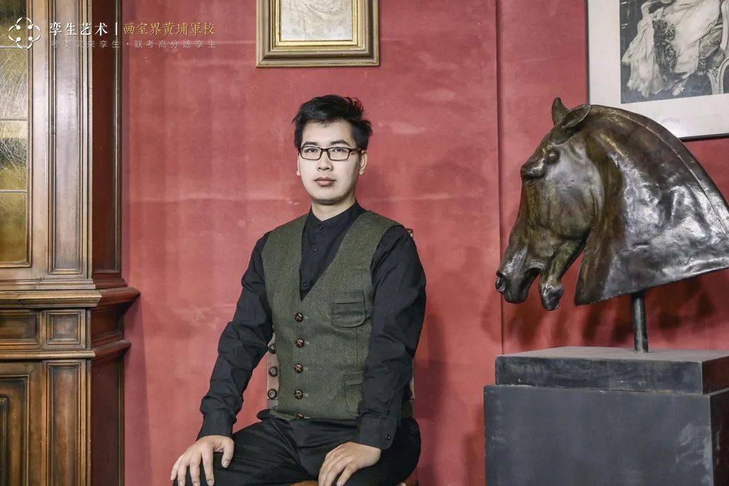 美术教育行业的践行者孪生画室教学校长徐鑫