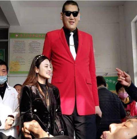 张欢妻子对外吐槽,称老公太高生活不能自理,后悔与他结婚_身高_李七喜