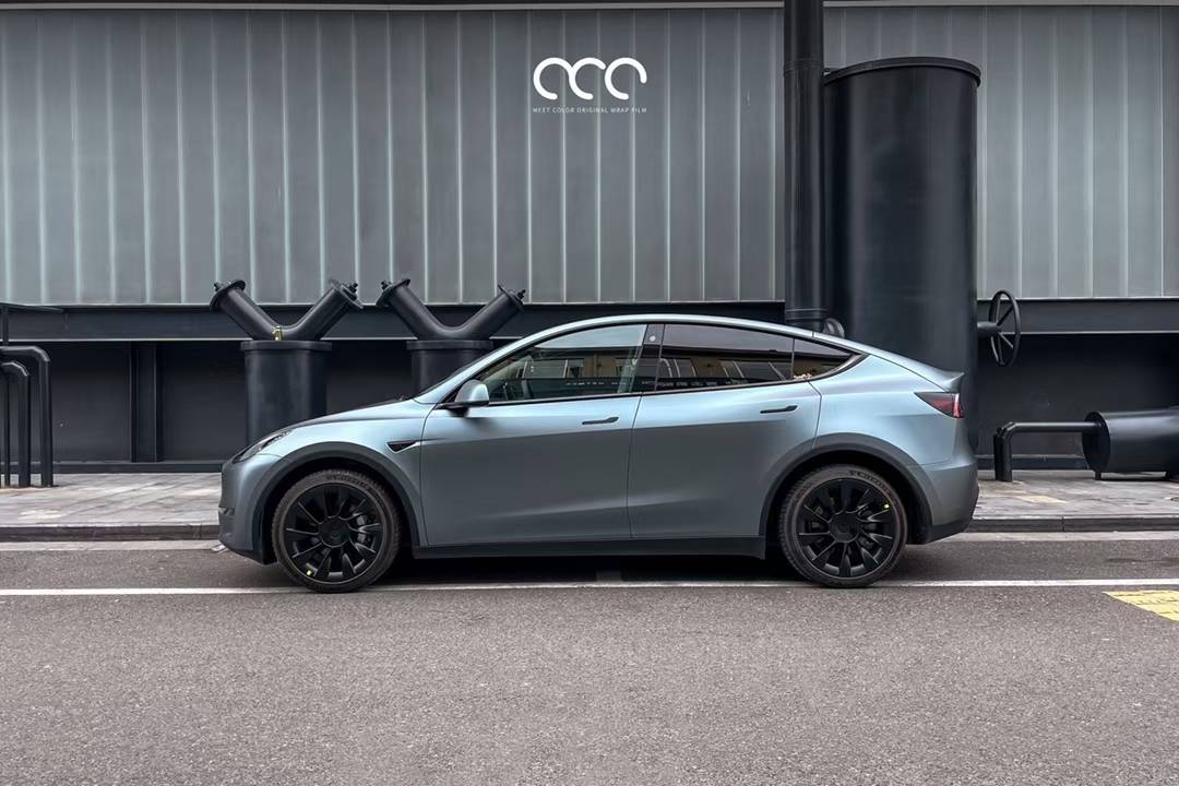 漫彩改色膜pet亚灰蓝特斯拉modely改色案例高级的灰蓝色调