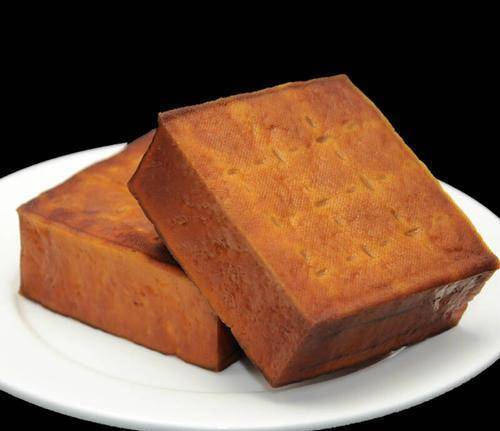 原料:豆腐1大块(约500克).