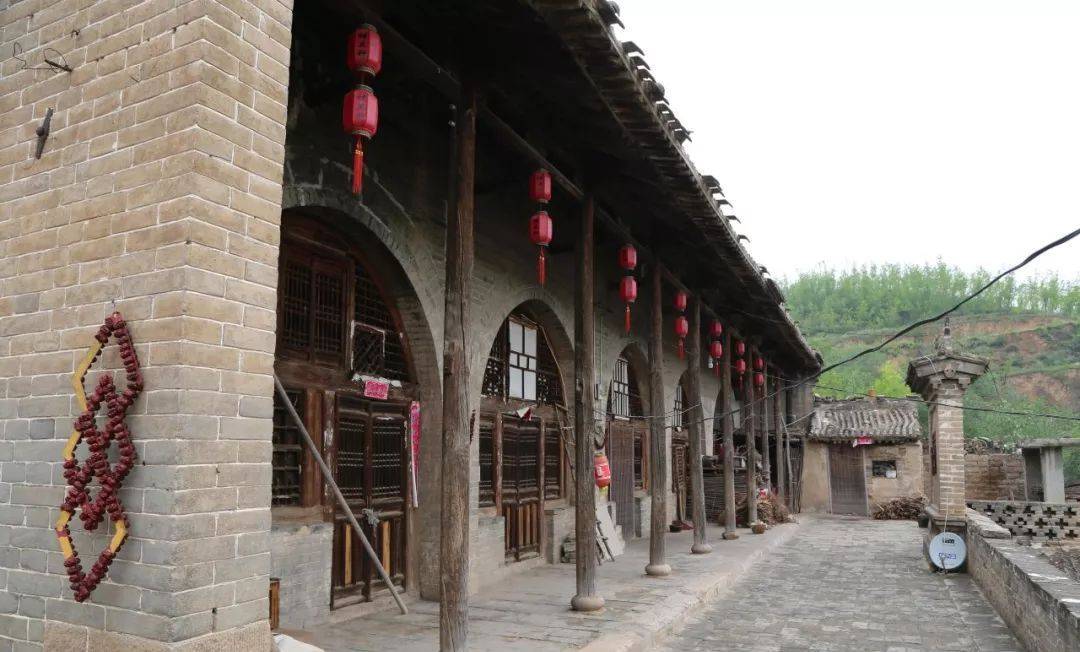 原创山西百年古村落青砖灰瓦却是二层窑洞与世隔绝犹如世外桃源