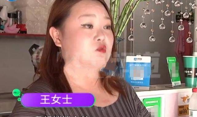 什么女子只想悄悄变美，丑照却印满祛斑宣传单，老板娘：你该感到荣幸