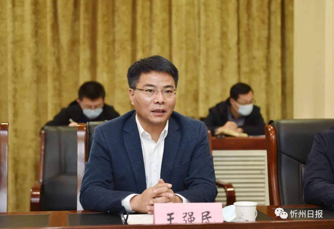 朱晓东与宝钢金属有限公司党委书记董事长王强民一行举行工作座谈
