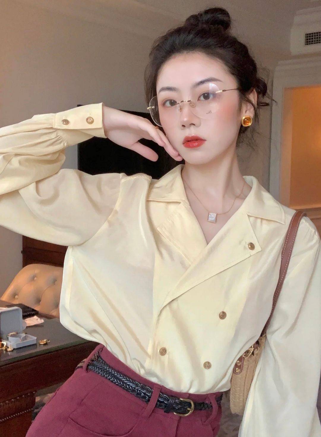 细节 真正见过大世面的女人，春天穿搭会很讲究这4点，一看就很高级