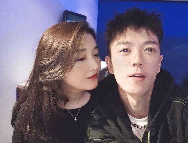 节目组|王栎鑫支持吴雅婷参加离婚综艺，结婚五年认不出前妻声音！太尴尬！！