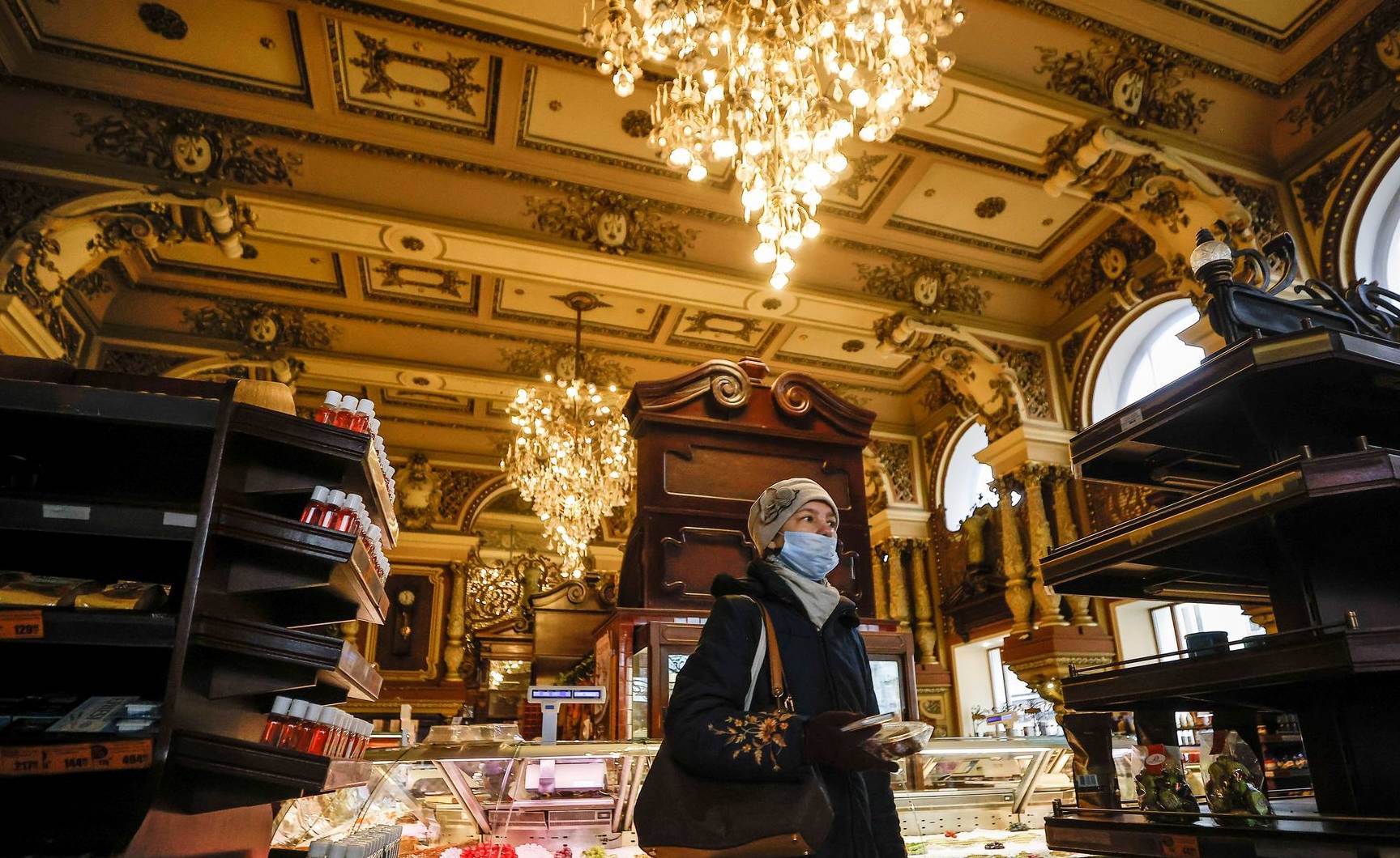 俄罗斯120年豪华超市倒闭，疫情影响下游客锐减，装潢堪比宫殿