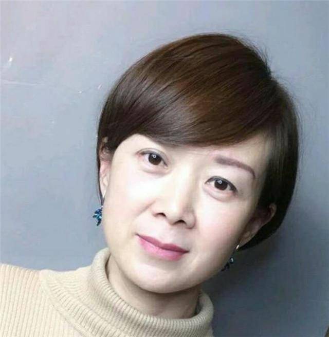 长发奔四奔五的女人，建议剪掉长发留短发，原因有4点，重点不是好看