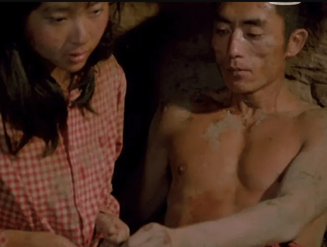 方收|冯小刚：就这样和张艺谋拉开了差距，一个是靠自己，一个是靠贵人？？